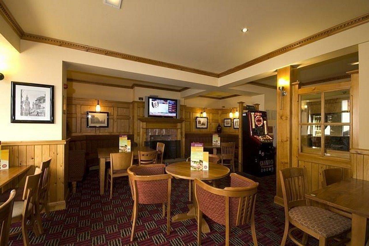 Premier Inn Dunfermline Buitenkant foto